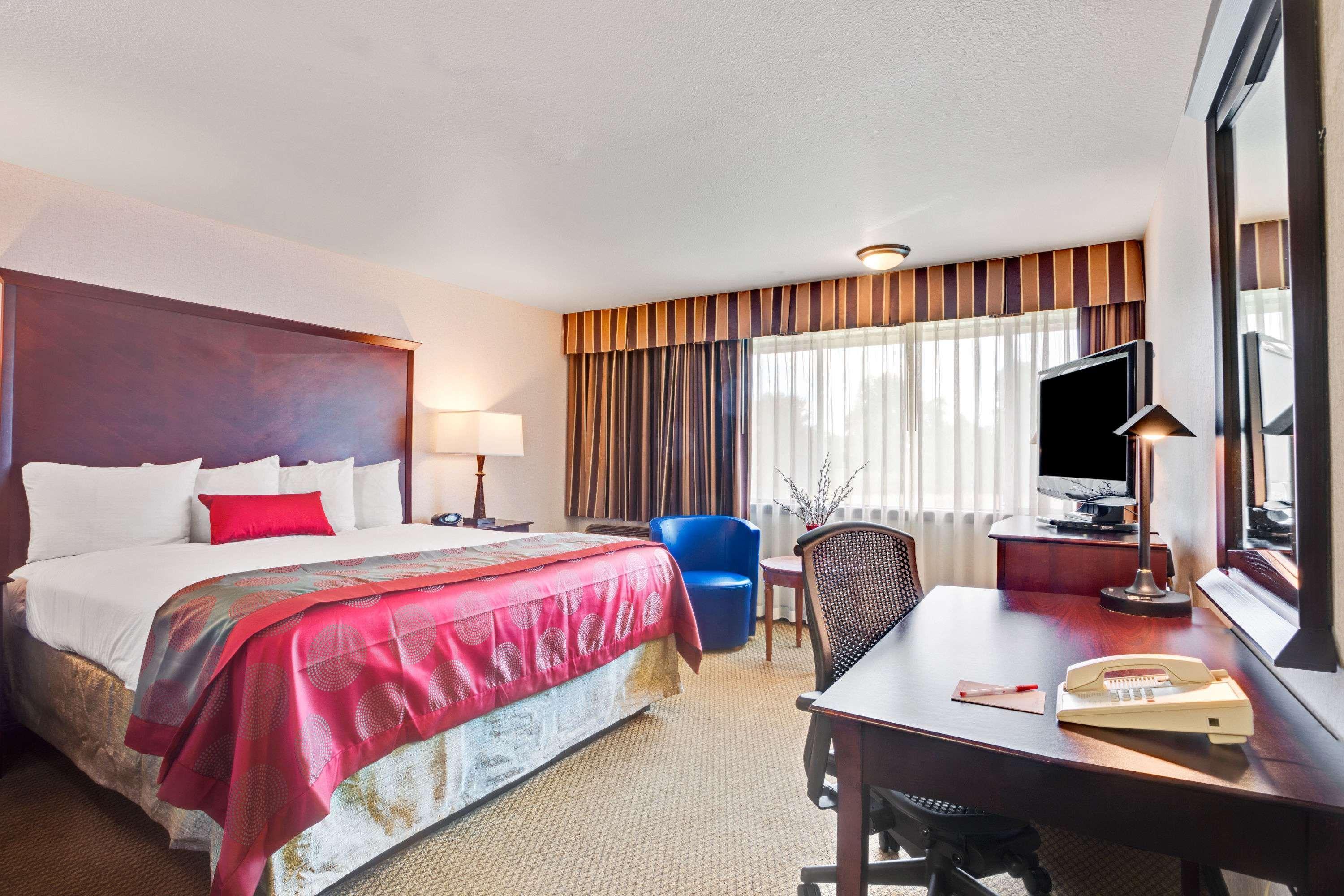 מלון Ramada By Wyndham Tukwila Southcenter מראה חיצוני תמונה