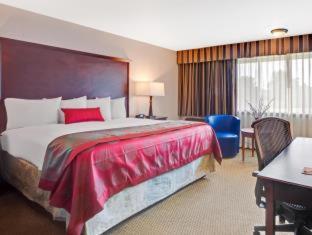 מלון Ramada By Wyndham Tukwila Southcenter חדר תמונה