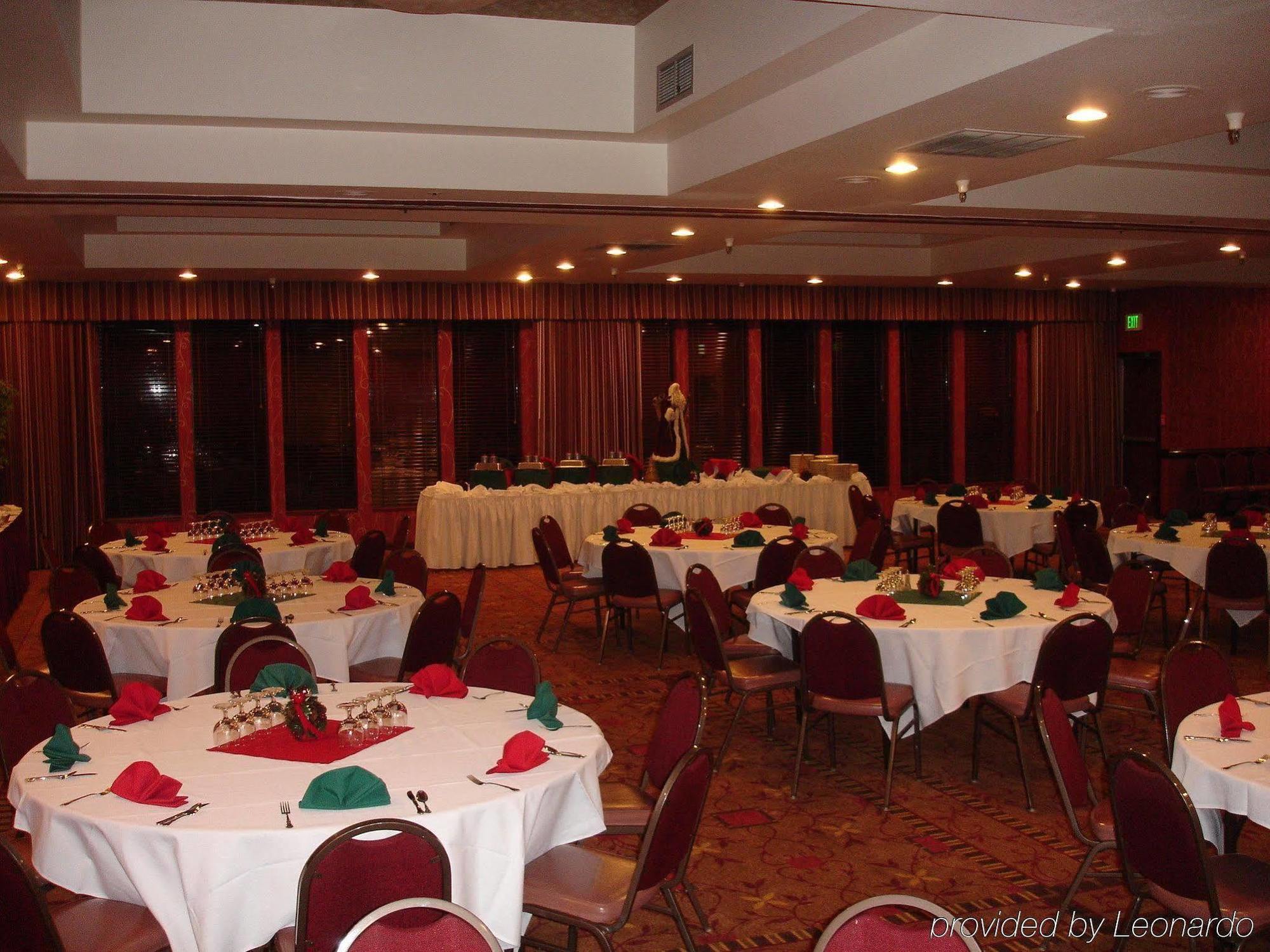 מלון Ramada By Wyndham Tukwila Southcenter מסעדה תמונה